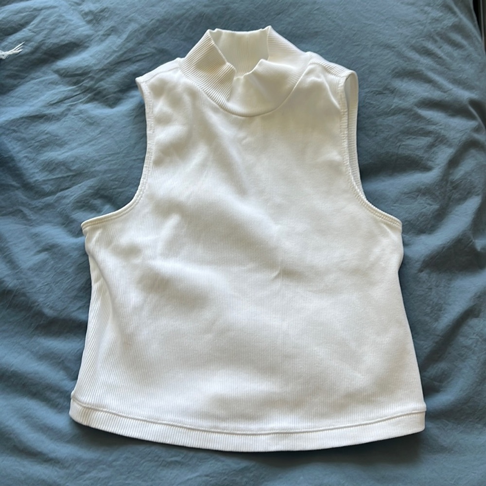 XS White Cropped Everlane Mockneck